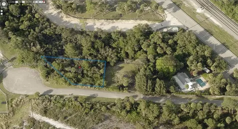 9701-B SE Water Street Hobe Sound FL 33455