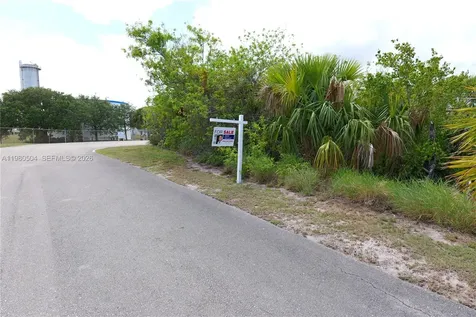 9701-B SE Water Street Hobe Sound FL 33455
