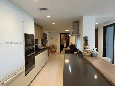1000 Brickell Plaza Miami FL 33131