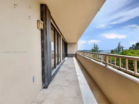 11113 Biscayne Boulevard Miami FL 33181