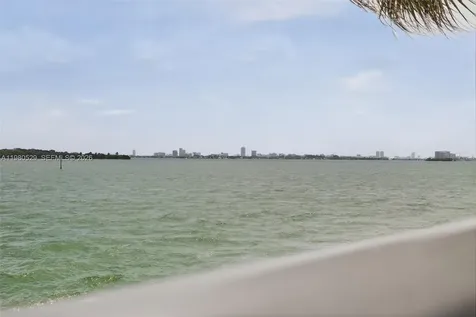 11113 Biscayne Boulevard Miami FL 33181