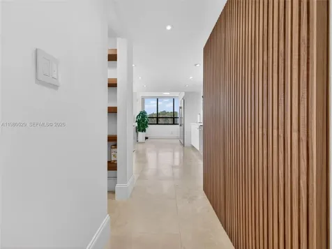 11113 Biscayne Boulevard Miami FL 33181