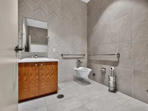 11113 Biscayne Boulevard Miami FL 33181