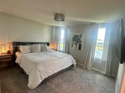 5689 Mentmore Drive Mangonia Park FL 33407