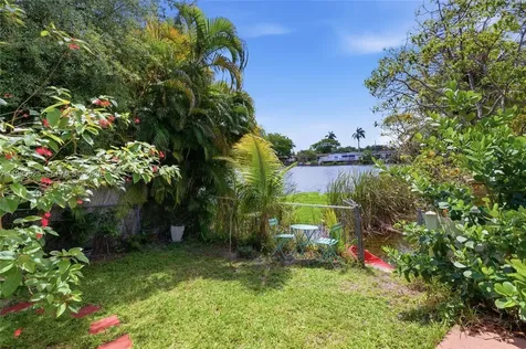 737 SW 2nd Court Hallandale Beach FL 33009