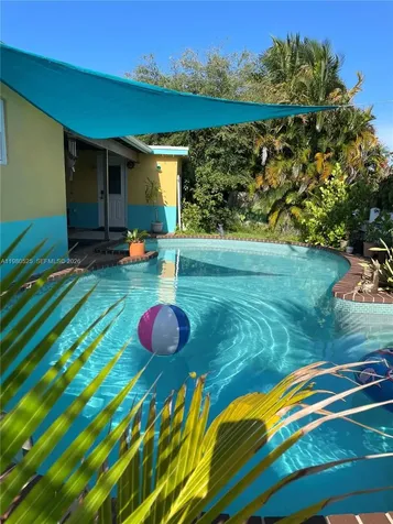 737 SW 2nd Court Hallandale Beach FL 33009