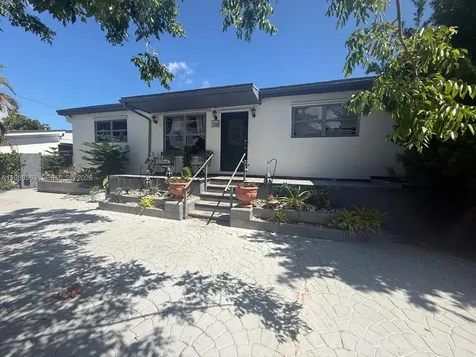 7900 SW 21st Terrace Miami FL 33155