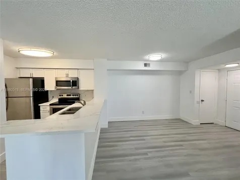 640 S Park Road Hollywood FL 33021