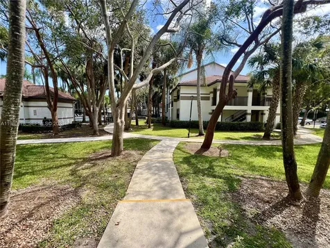 640 S Park Road Hollywood FL 33021