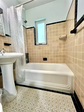 260 Euclid Avenue Miami Beach FL 33139