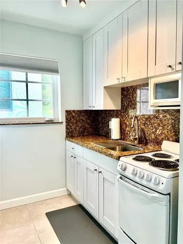 260 Euclid Avenue Miami Beach FL 33139