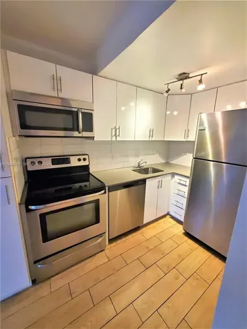 1650 NE 115th Street Miami FL 33181