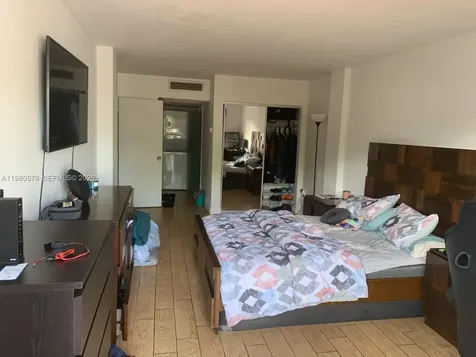 1650 NE 115th Street Miami FL 33181