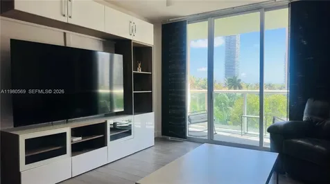 19390 Collins Avenue Sunny Isles Beach FL 33160
