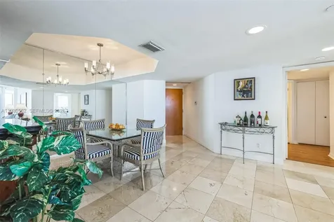21205 Yacht Club Drive Aventura FL 33180