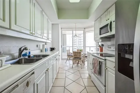 21205 Yacht Club Drive Aventura FL 33180