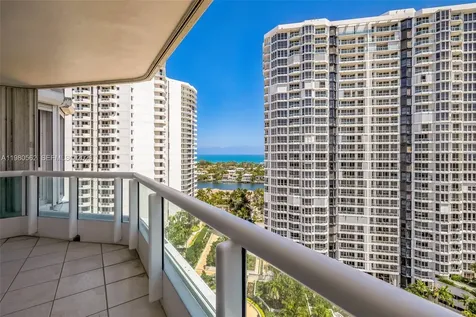21205 Yacht Club Drive Aventura FL 33180