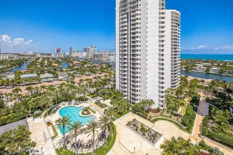 21205 Yacht Club Drive Aventura FL 33180
