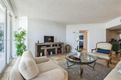 21205 Yacht Club Drive Aventura FL 33180