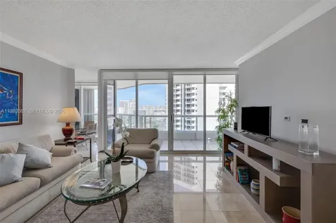 21205 Yacht Club Drive Aventura FL 33180