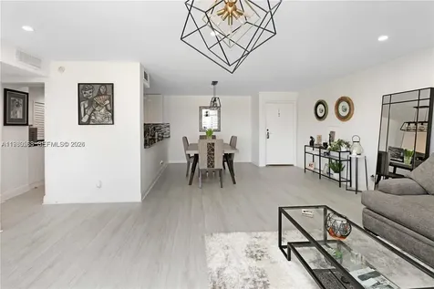 14203 SW 66th Street Miami FL 33183