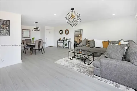 14203 SW 66th Street Miami FL 33183