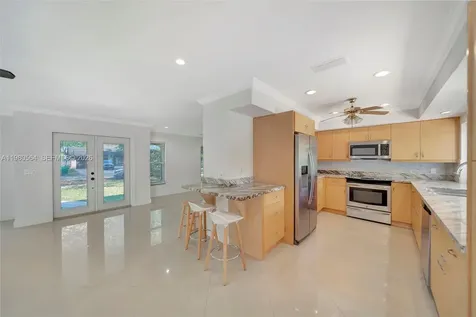 5137 SW 87th Terrace Cooper City FL 33328