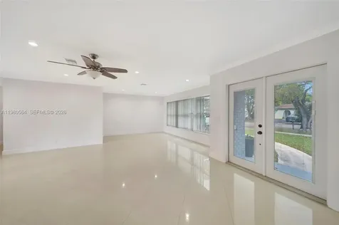 5137 SW 87th Terrace Cooper City FL 33328