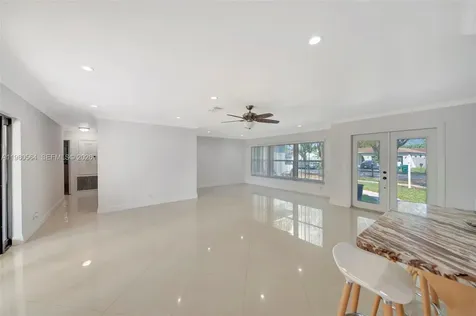 5137 SW 87th Terrace Cooper City FL 33328