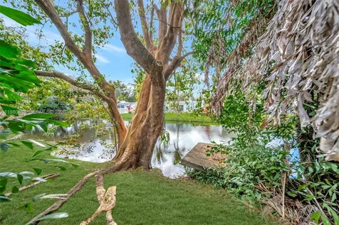5137 SW 87th Terrace Cooper City FL 33328