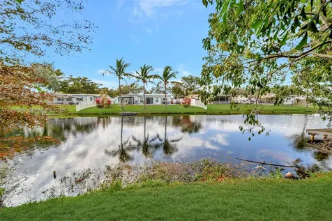 5137 SW 87th Terrace Cooper City FL 33328