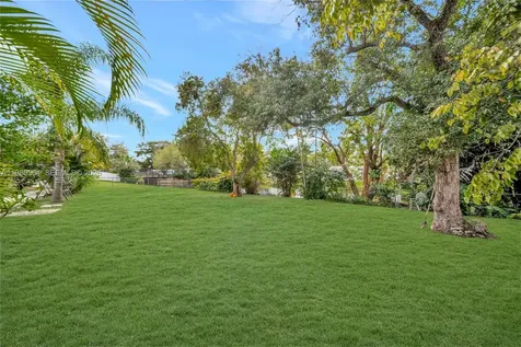 5137 SW 87th Terrace Cooper City FL 33328