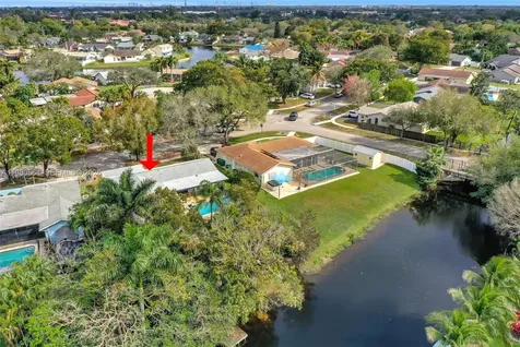 5137 SW 87th Terrace Cooper City FL 33328