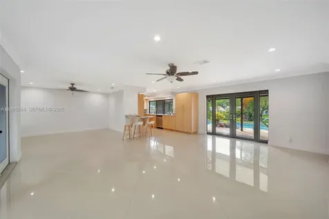 5137 SW 87th Terrace Cooper City FL 33328