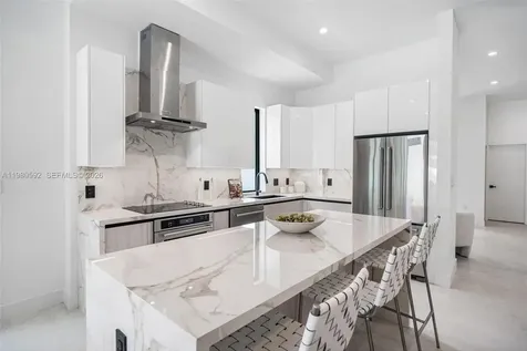 2943 SW 21st Street Miami FL 33145