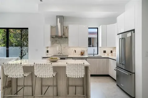 2943 SW 21st Street Miami FL 33145