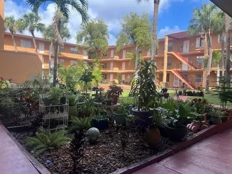 1280 W 54th Street Hialeah FL 33012