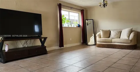 880 E 26th Street Hialeah FL 33013