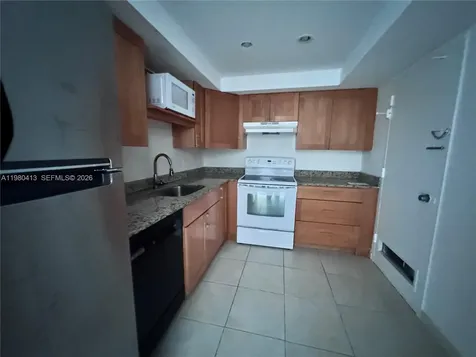 400 Kings Point Drive Sunny Isles Beach FL 33160