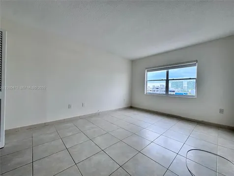 400 Kings Point Drive Sunny Isles Beach FL 33160