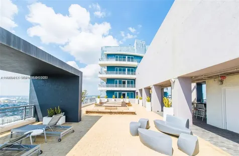 60 SW 13th Street Miami FL 33130