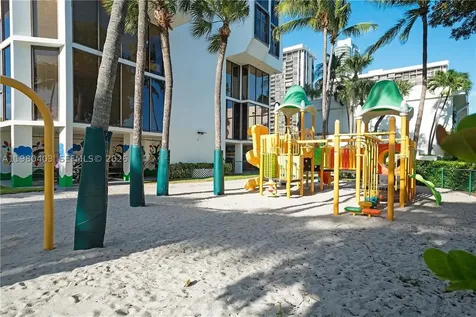 1901 Brickell Avenue Miami FL 33129