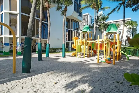 1901 Brickell Avenue Miami FL 33129