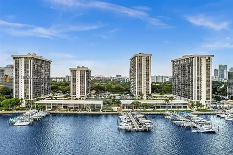 1901 Brickell Avenue Miami FL 33129