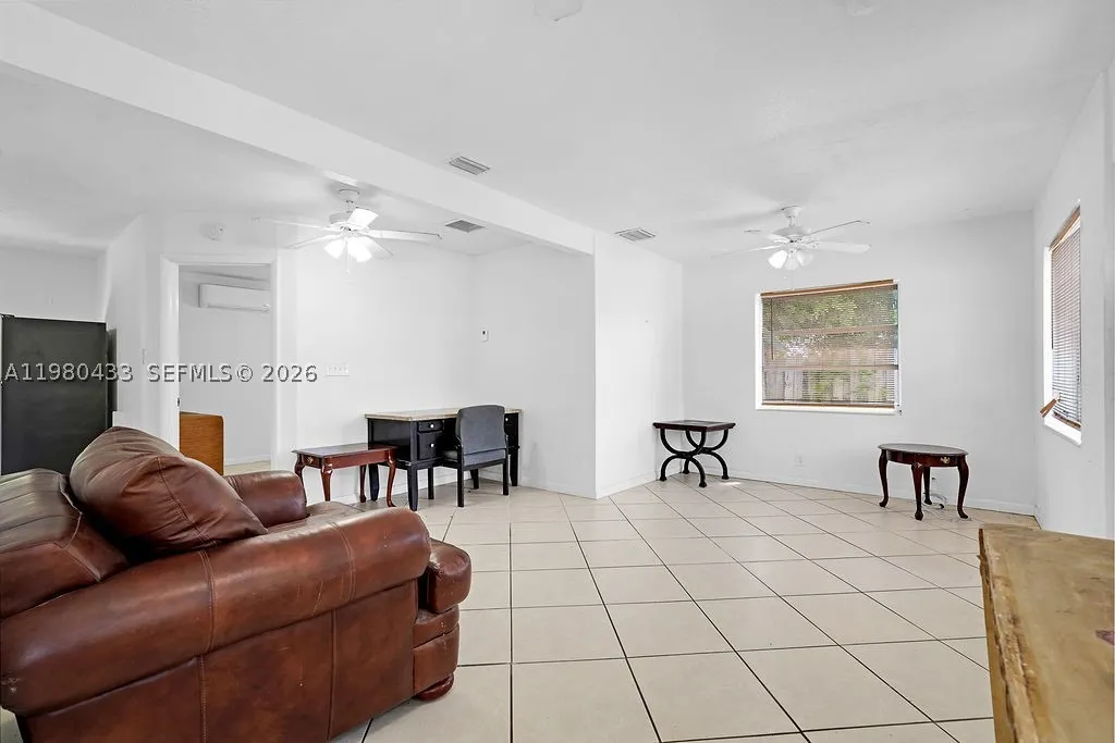 2415 Pierce Street Hollywood FL 33020