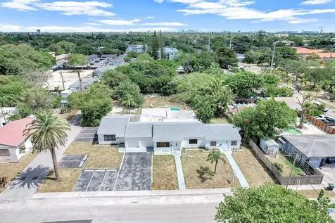 2415 Pierce Street Hollywood FL 33020