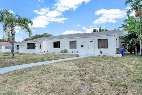 2415 Pierce Street Hollywood FL 33020