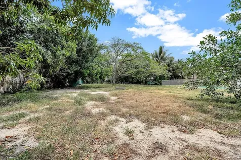 2415 Pierce Street Hollywood FL 33020