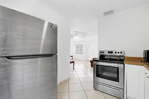 2415 Pierce Street Hollywood FL 33020