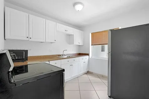 2415 Pierce Street Hollywood FL 33020